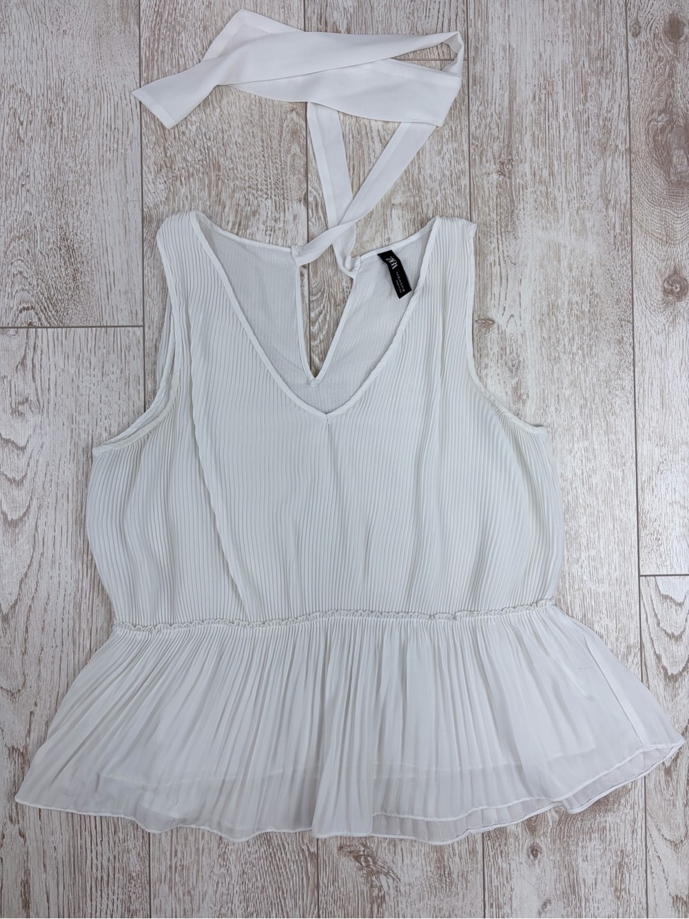 ZARA S White Sleeveless V-Neck Peplum Top
